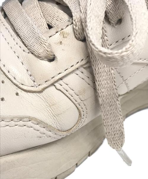 Maison Margiela（メゾンマルジェラ）Maison Margiela (メゾンマルジェラ) REEBOK (リーボック) CLASSIC LEATHER TABI ベージュ サイズ:USA6/UK5/EUR37.5の古着・服飾アイテム