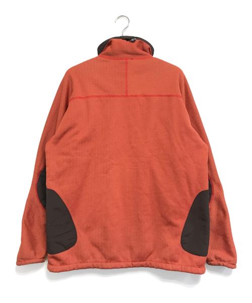Patagonia（パタゴニア）Patagonia (パタゴニア) R2 GRANULAR JACKET レッド サイズ:Lの古着・服飾アイテム