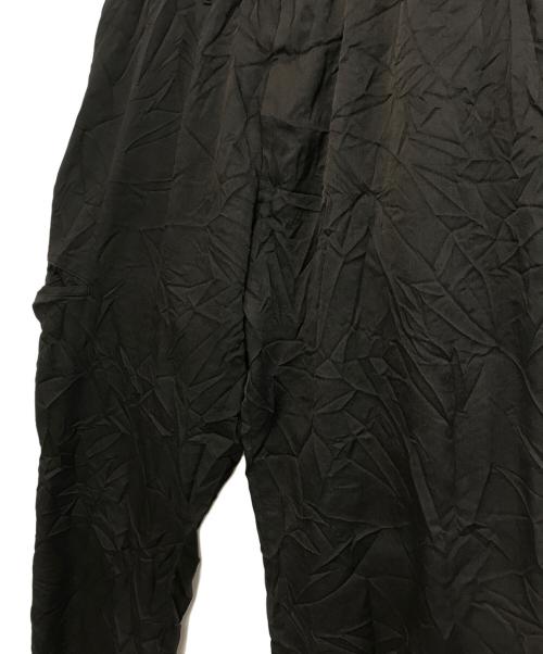 YOHJI YAMAMOTO REGULATION（ヨウジヤマモトレギュレーション）YOHJI YAMAMOTO REGULATION (ヨウジヤマモトレギュレーション) シワ加工ストレートパンツ ブラック サイズ:1の古着・服飾アイテム