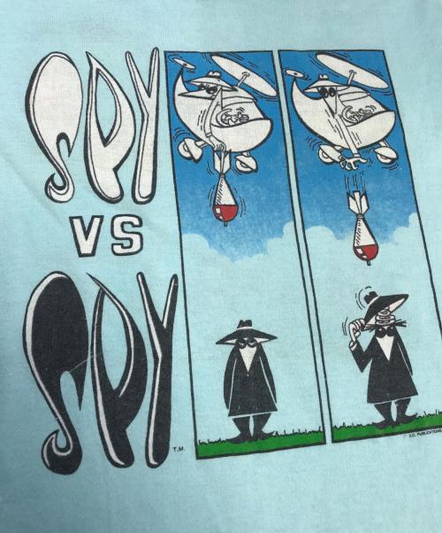 キャラクターTシャツ（キャラクターTシャツ）キャラクターTシャツ (キャラクターTシャツ) 80s SPY VS SPY(スパイVSスパイ) キャラクターTシャツ スカイブルー サイズ:Lの古着・服飾アイテム