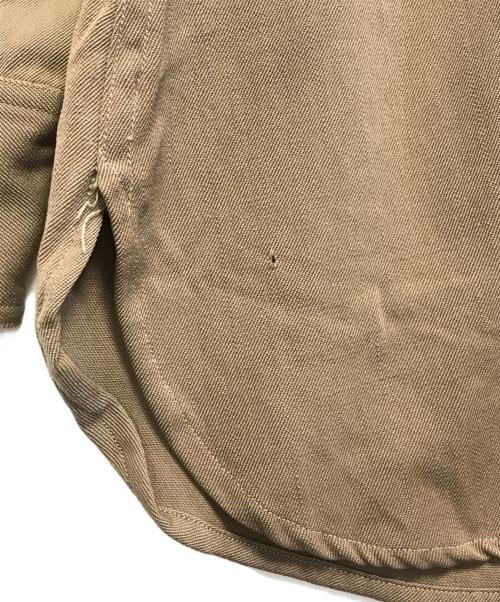 VINTAGE（ヴィンテージ）VINTAGE (ヴィンテージ) エポレット・チンスト付きオフィサーシャツ カーキ サイズ:表記なしの古着・服飾アイテム
