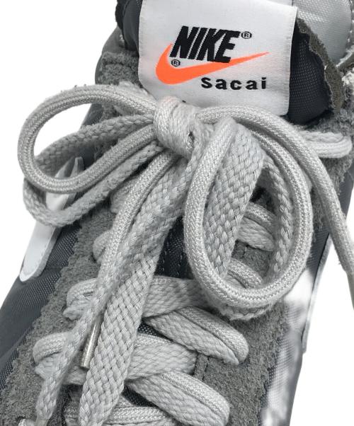 NIKE（ナイキ）NIKE (ナイキ) sacai (サカイ) Zoom Cortez Iron Grey グレー サイズ:US8/UK7/EUR41/cm26/BR39.5/CN260(2.5)の古着・服飾アイテム