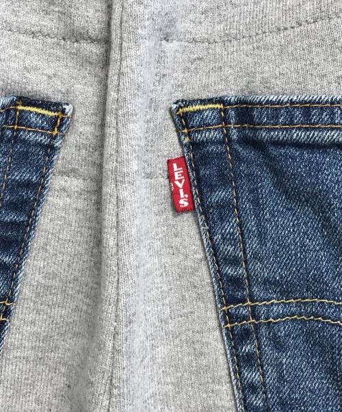 JUNYA WATANABE COMME des GARCONS（(ジュンヤワタナベ コムデギャルソン）JUNYA WATANABE COMME des GARCONS (ジュンヤワタナベ コムデギャルソン) LEVI'S (リーバイス) 再構築スウェットパンツ グレー サイズ:XSの古着・服飾アイテム