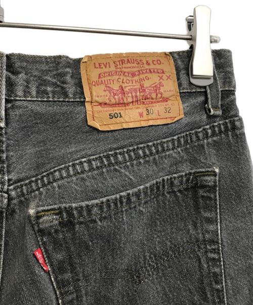 LEVI'S（リーバイス）LEVI'S (リーバイス) 90's501先染めブラックデニムパンツ ブラック サイズ:W30 L32の古着・服飾アイテム