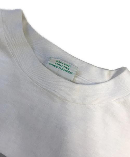 アニメ―ションTシャツ（アニメ―ションTシャツ）アニメ―ションTシャツ (アニメ―ションTシャツ) 90s SESAME STREET(セサミストリート)両面プリントアニメーションTシャツ ホワイト サイズ:表記なしの古着・服飾アイテム