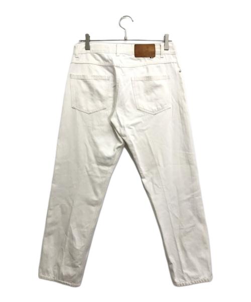 AVN（エーヴィーエヌ）AVN (エーヴィーエヌ) テーパードデニムパンツ ホワイト サイズ:W31の古着・服飾アイテム