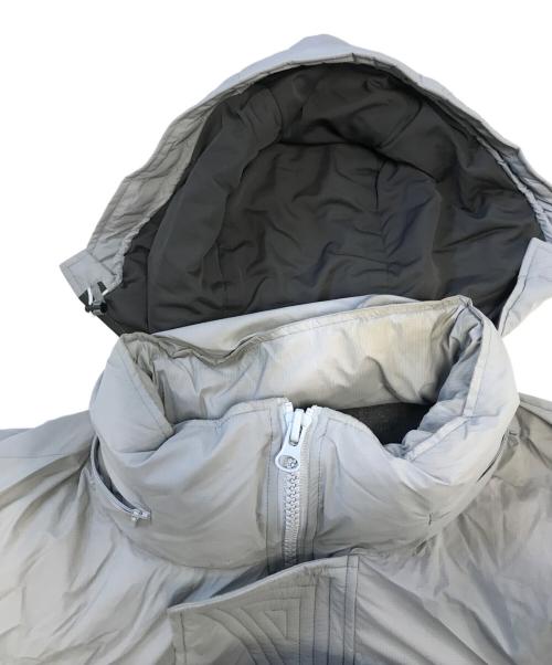 F/CE.（エフシーイー）F/CE. (エフシーイー) NANGA (ナンガ) モンスターパーカーダウンジャケット グレー サイズ:Mの古着・服飾アイテム