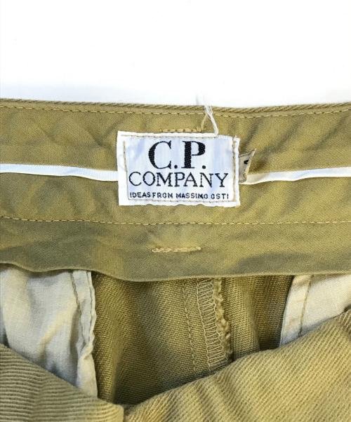 C.P COMPANY（シーピーカンパニー）C.P COMPANY (シーピーカンパニー) 2タックパンツ カーキ サイズ:44の古着・服飾アイテム