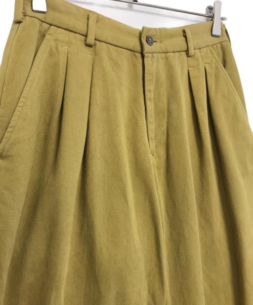 C.P COMPANY（シーピーカンパニー）C.P COMPANY (シーピーカンパニー) 2タックパンツ カーキ サイズ:44の古着・服飾アイテム