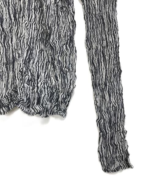 ISSEY MIYAKE（イッセイミヤケ）ISSEY MIYAKE (イッセイミヤケ) シワ加工プリーツカットソー ブラック サイズ:Mの古着・服飾アイテム