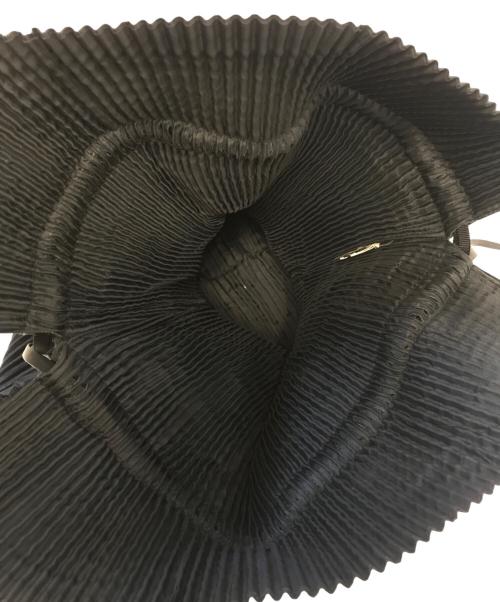 ISSEY MIYAKE（イッセイミヤケ）ISSEY MIYAKE (イッセイミヤケ) 巾着リュックの古着・服飾アイテム