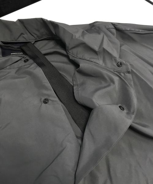meanswhile（ミーンズワイル）meanswhile (ミーンズワイル) Feather Smooth Snap SH グレー サイズ:3の古着・服飾アイテム