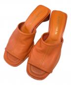 Acne studiosアクネ ストゥディオス）の古着「サンダル」｜オレンジ