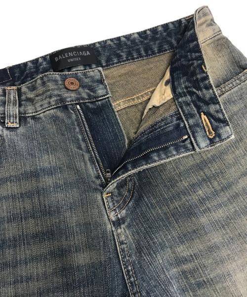 BALENCIAGA（バレンシアガ）BALENCIAGA (バレンシアガ) ウォッシュド加工ブーツカットデニムパンツ インディゴ サイズ:Sの古着・服飾アイテム