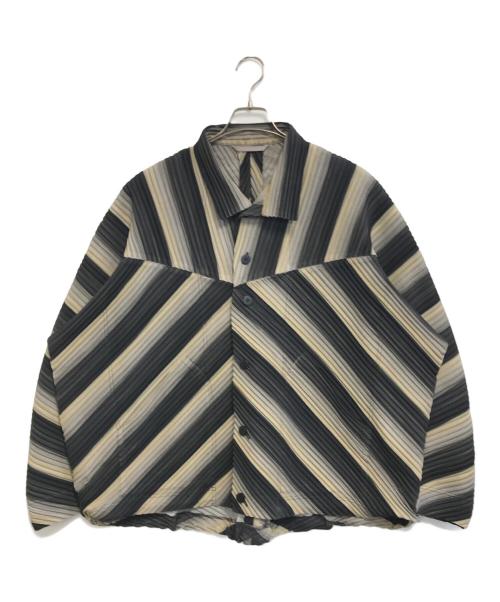 ISSEY MIYAKE（イッセイミヤケ）ISSEY MIYAKE (イッセイミヤケ) RB STRIPES 2 ブラック サイズ:2の古着・服飾アイテム