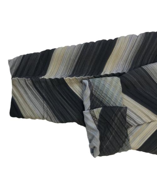 ISSEY MIYAKE（イッセイミヤケ）ISSEY MIYAKE (イッセイミヤケ) RB STRIPES 2 ブラック サイズ:2の古着・服飾アイテム