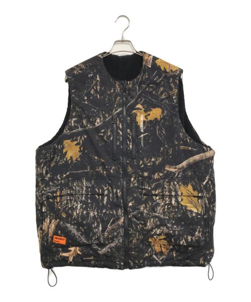 TIGHTBOOTH PRODUCTION（タイトブースプロダクション）TIGHTBOOTH PRODUCTION (タイトブースプロダクション) BULLET CAMO REVERSIBLE VEST カーキ サイズ:XLの古着・服飾アイテム