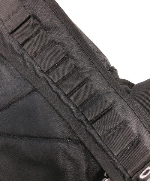 OAKLEY（オークリー）OAKLEY (オークリー) ワンショルダーバッグ ブラック×レッド サイズ:表記なしの古着・服飾アイテム