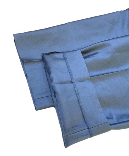 LOEFF（ロエフ）LOEFF (ロエフ) シルク混タフタクロップドテーパードパンツ　8814-236-0081 ブルー サイズ:1の古着・服飾アイテム