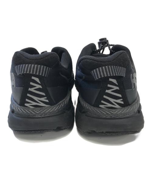 HOKAONEONE（ホカオネオネ）HOKAONEONE (ホカオネオネ) スニーカー ブラック サイズ:US7.5/UK7/EU40 2/3/JP25.5の古着・服飾アイテム