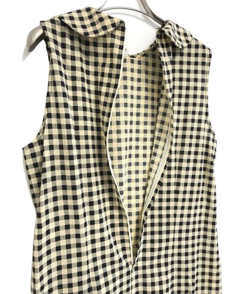 ROBE DE CHAMBRE COMME DES GARCONS（ローブドシャンブル コムデギャルソン）ROBE DE CHAMBRE COMME DES GARCONS (ローブドシャンブル コムデギャルソン) ノースリーブチェックワンピース ホワイト サイズ:表記なしの古着・服飾アイテム