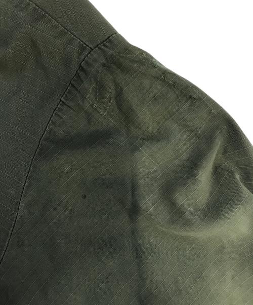 VINTAGE MILITARY（ヴィンテージ ミリタリー）VINTAGE MILITARY (ヴィンテージ ミリタリー) US ARMY ジャングルファティーグジャケット カーキ サイズ:M-Sの古着・服飾アイテム