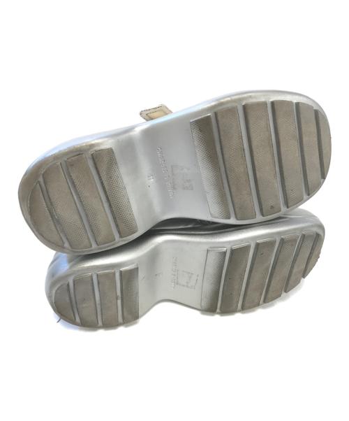 CHARLES & KEITH（チャールズアンドキース）CHARLES & KEITH (チャールズ＆キース) サンダル シルバー サイズ:39の古着・服飾アイテム