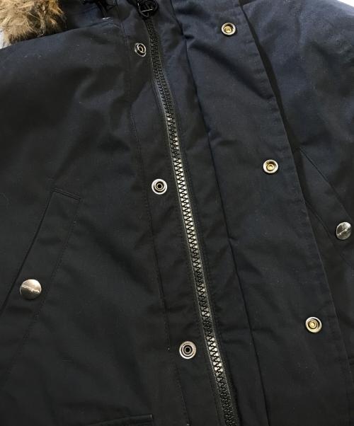 Carhartt WIP（カーハート ワークインプログレス）Carhartt WIP (カーハート ワークインプログレス) 中綿ジャケット ブラック サイズ:Sの古着・服飾アイテム