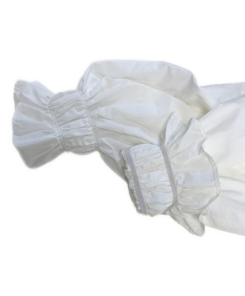 perna（ペルナ）perna (ペルナ) ギャザーフリルブラウス ホワイト サイズ:Fの古着・服飾アイテム