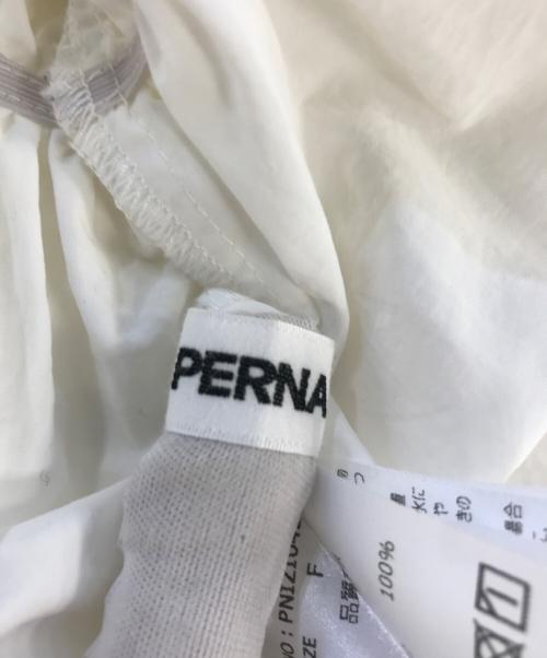 perna（ペルナ）perna (ペルナ) ギャザーフリルブラウス ホワイト サイズ:Fの古着・服飾アイテム