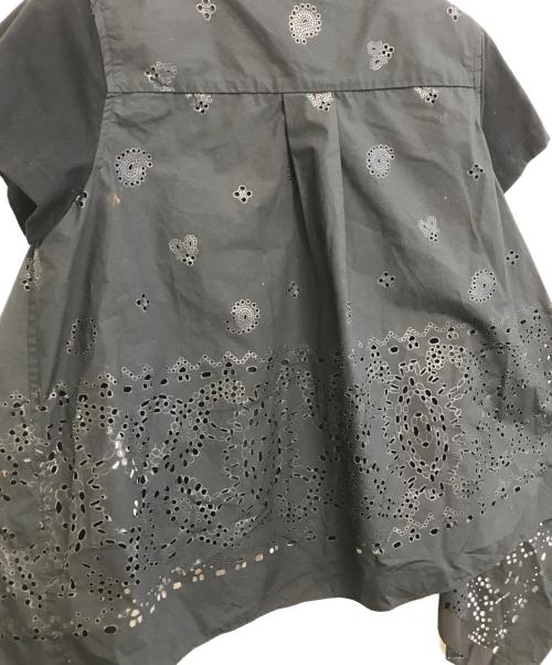sacai（サカイ）sacai (サカイ) バンダナプリントTシャツ ブラック サイズ:3の古着・服飾アイテム