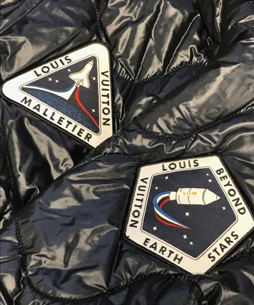 LOUIS VUITTON（ルイ ヴィトン）LOUIS VUITTON (ルイ ヴィトン) QUILTED PATCH BLOUSON ネイビー サイズ:54の古着・服飾アイテム