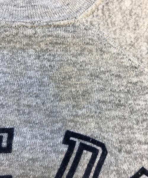 Champion（チャンピオン）Champion (チャンピオン) ラグランフロッキープリントスウェット グレー サイズ:XLの古着・服飾アイテム