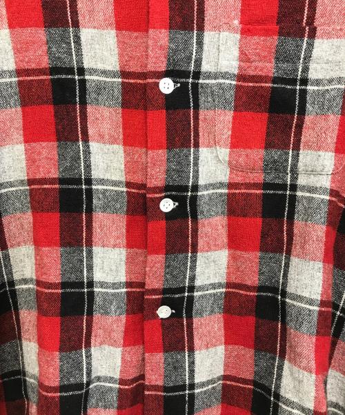 VAN HEUSEN（ヴァンヒューセン/バンヒューゼン）VAN HEUSEN (ヴァンヒューセン/バンヒューゼン) ウールシャツ レッド サイズ:Lの古着・服飾アイテム