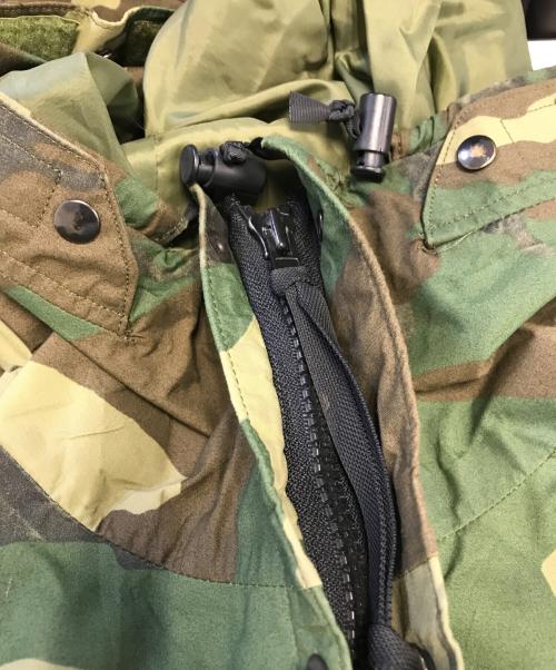 VINTAGE MILITARY（ヴィンテージ ミリタリー）VINTAGE MILITARY (ヴィンテージ ミリタリー) US ARMY ECWCS PARKA COLD WEATHER グリーン サイズ:XL-Rの古着・服飾アイテム