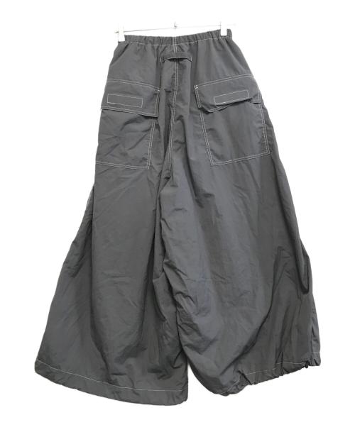 ONE FIFTH（ワンフィフス）ONE FIFTH (ワンフィフス) ワイドナイロンパンツ グレー サイズ:2の古着・服飾アイテム