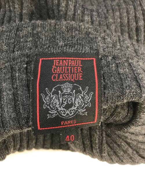 Jean Paul GAULTIER CLASSIQUE（ジャンポールゴルチエクラシック）Jean Paul GAULTIER CLASSIQUE (ジャンポールゴルチエクラシック) リブロゴタートルネックニット グレー サイズ:40の古着・服飾アイテム