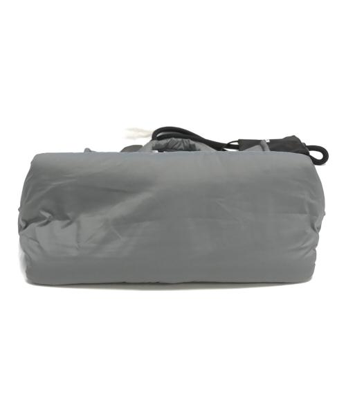 hALON（アーロン）hALON (アーロン) パディングバッグ グレーの古着・服飾アイテム