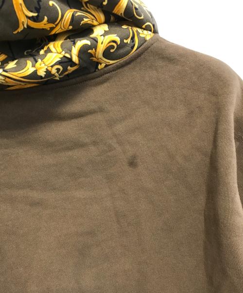 VERSACE（ヴェルサーチェ）VERSACE (ヴェルサーチェ) メデューサロゴ刺繍パーカー グリーン サイズ:Mの古着・服飾アイテム