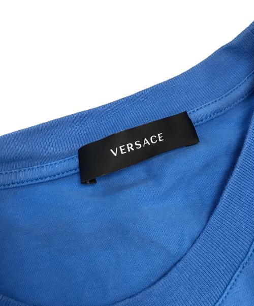 VERSACE（ヴェルサーチェ）VERSACE (ヴェルサーチェ) LOGO EMBROIDERY TEE スカイブルー サイズ:Mの古着・服飾アイテム