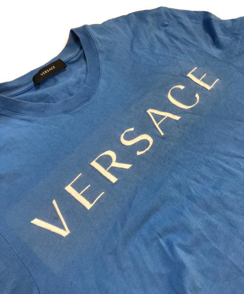 VERSACE（ヴェルサーチェ）VERSACE (ヴェルサーチェ) LOGO EMBROIDERY TEE スカイブルー サイズ:Mの古着・服飾アイテム