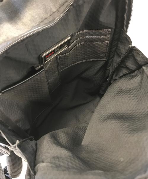 TUMI（トゥミ）TUMI (トゥミ) リュック グレーの古着・服飾アイテム