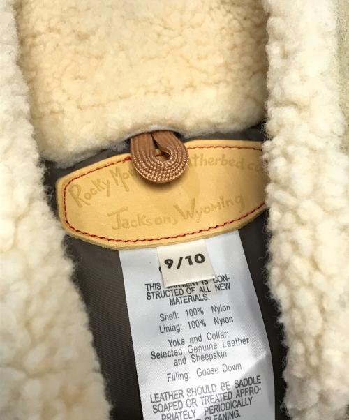 RockyMountainFeatherBed（ロッキーマウンテンフェザーベッド）RockyMountainFeatherBed (ロッキーマウンテンフェザーベッド) ダウンベスト レッド サイズ:SIZE 9/10の古着・服飾アイテム