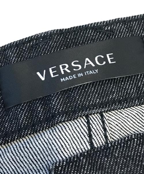 VERSACE（ヴェルサーチェ）VERSACE (ヴェルサーチェ) デニムパンツ ブラック サイズ:30の古着・服飾アイテム