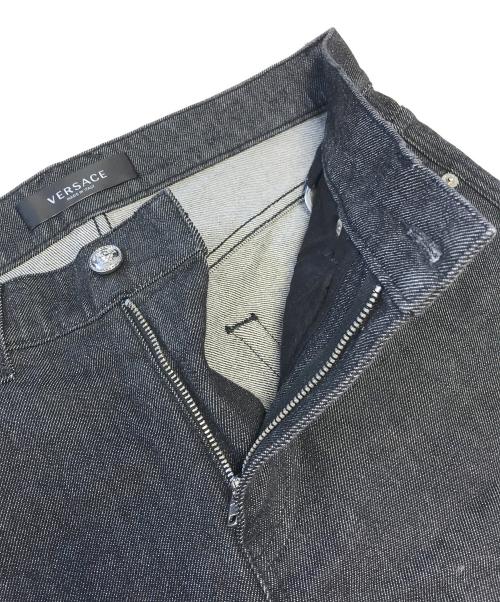 VERSACE（ヴェルサーチェ）VERSACE (ヴェルサーチェ) デニムパンツ ブラック サイズ:30の古着・服飾アイテム