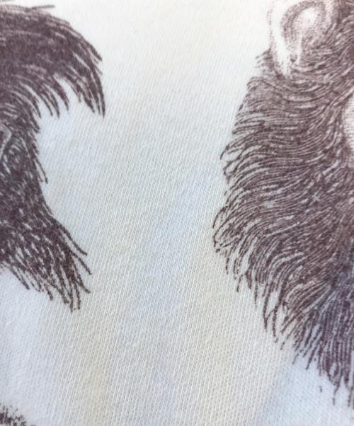 D BROOKS（D ブルックス）D BROOKS (D ブルックス) オールオーバープリントTシャツ アイボリー サイズ:表記なしの古着・服飾アイテム