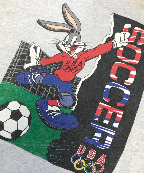 Hanes（ヘインズ）Hanes (ヘインズ)  ワールドカップ バッグスバニー 90sプリントスウェット グレー サイズ:MEDIUMの古着・服飾アイテム