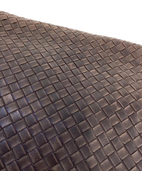 BOTTEGA VENETA（ボッテガベネタ）BOTTEGA VENETA (ボッテガベネタ) イントレチャートショルダーバッグ ブラウンの古着・服飾アイテム