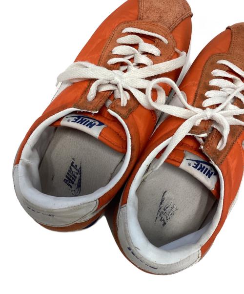 NIKE（ナイキ）NIKE (ナイキ) スニーカー オレンジ サイズ:US9/UK8/EUR42.5/CM27の古着・服飾アイテム