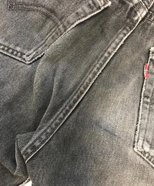 LEVI'S（リーバイス）LEVI'S (リーバイス) 後染めカットオフデニムパンツ ブラック サイズ:W32 L34の古着・服飾アイテム